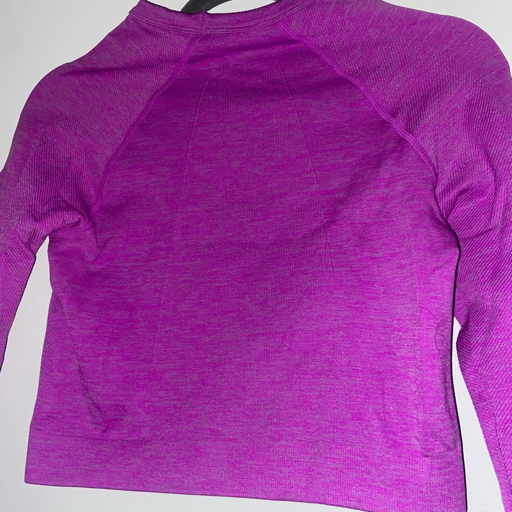 Fabletics Athletic Top - Picture 2 of 3